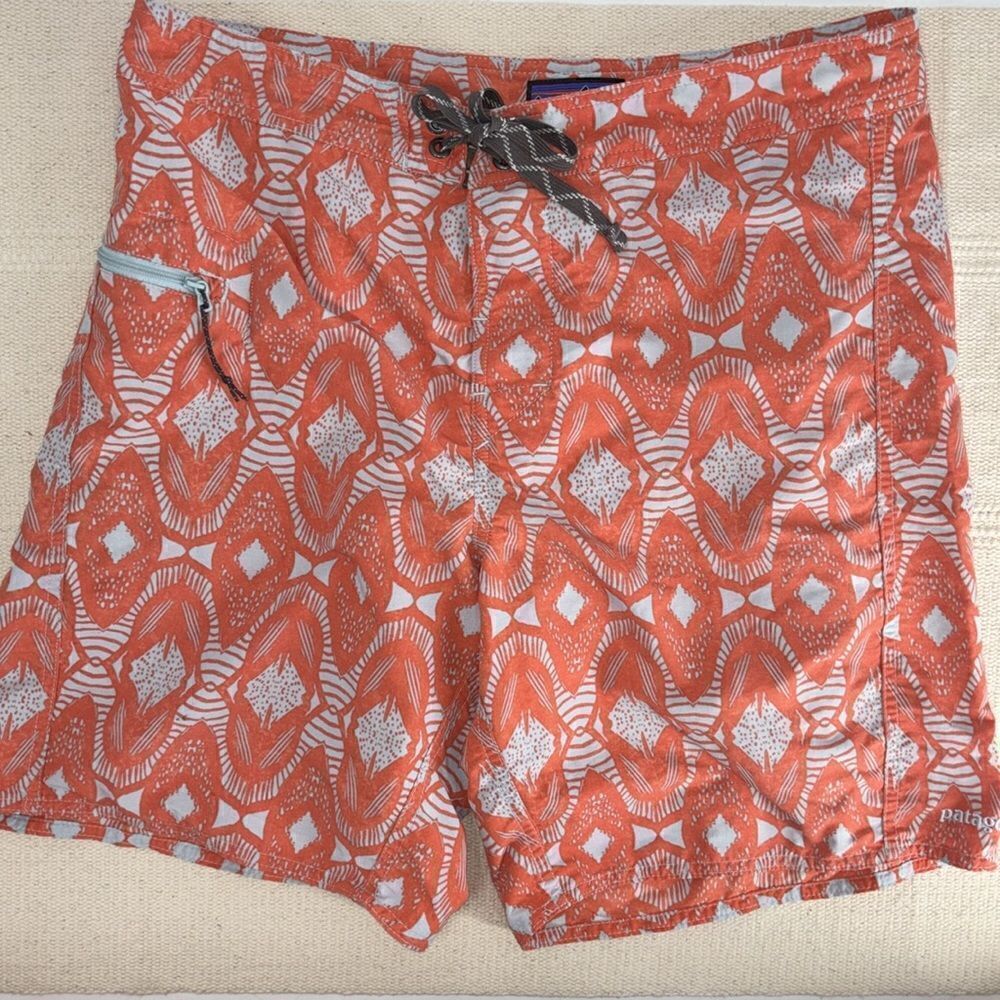 Patagonia Board Shorts Men’s Size 32 - Picture 10 of 10